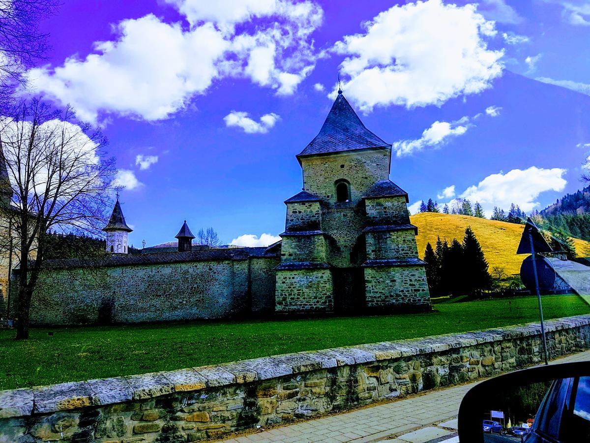 Hotel Casa Octavian Suczawica Zewnętrze zdjęcie